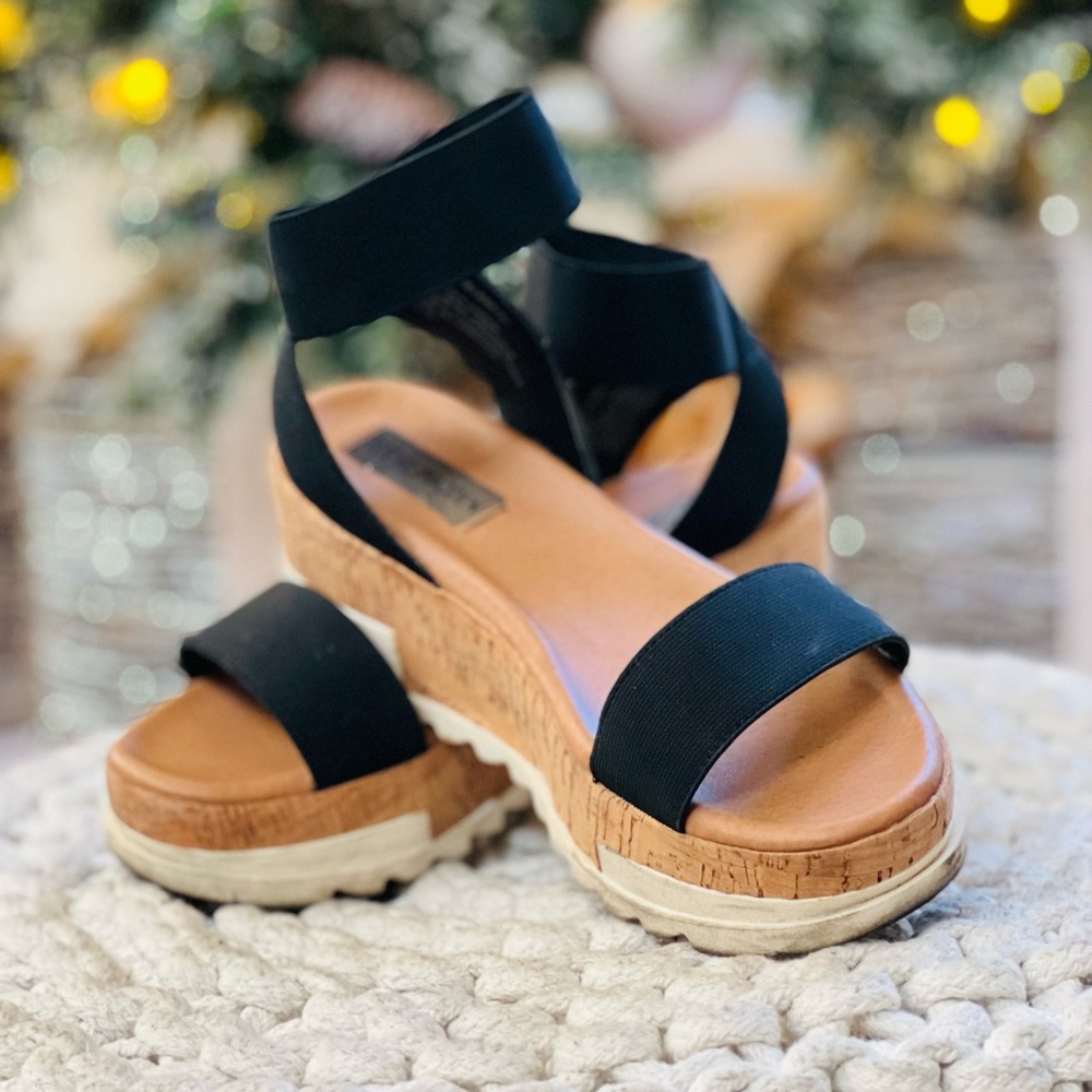 STEVE MADDEN ELBA WEDGE SANDAL